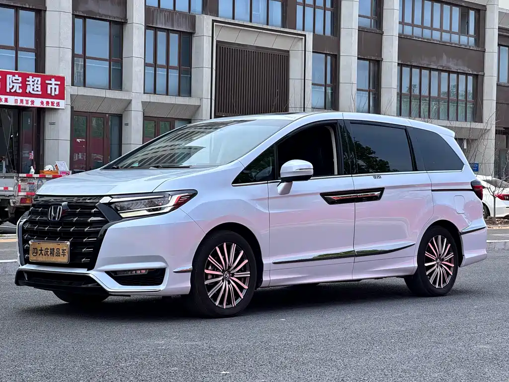 Honda Elysion 2025
