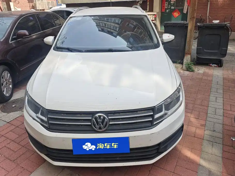 Volkswagen Santana — миниатюра 2