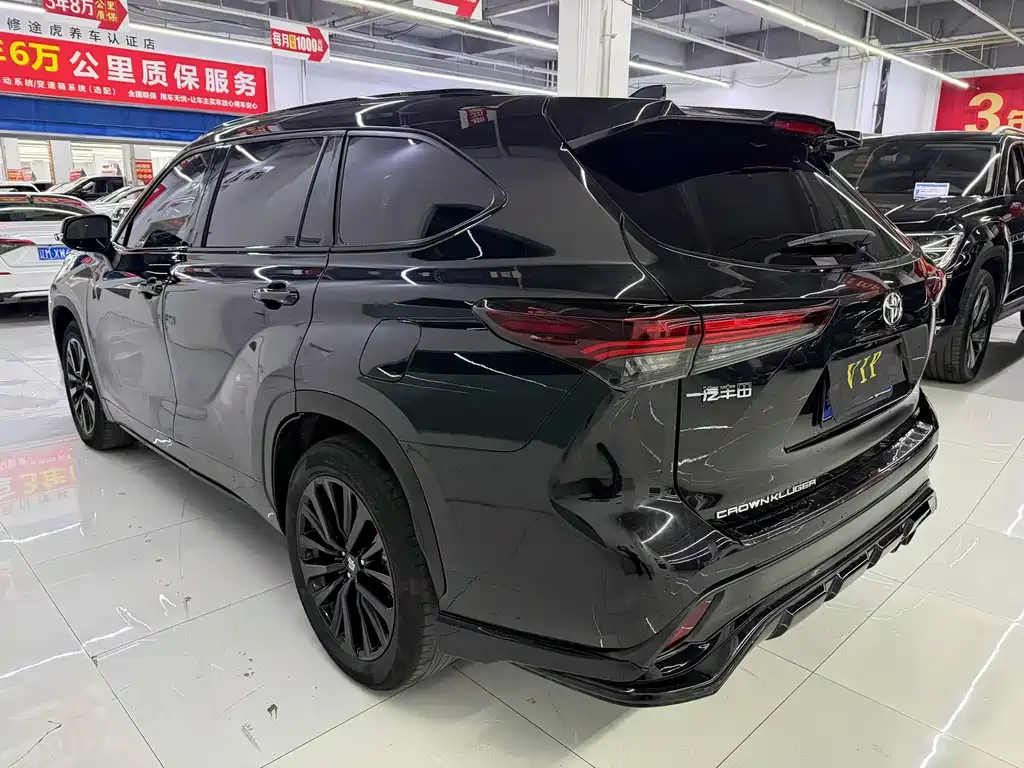 Toyota Crown Kluger — миниатюра 7