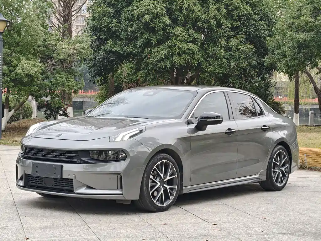 Lynk & Co 03 2021