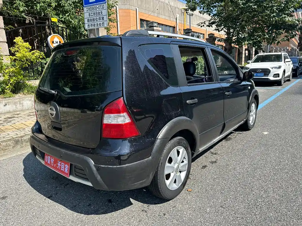 Nissan Livina — миниатюра 5