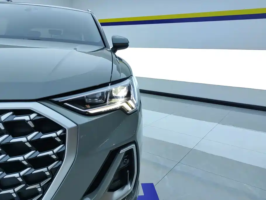 Audi Q3 — миниатюра 5