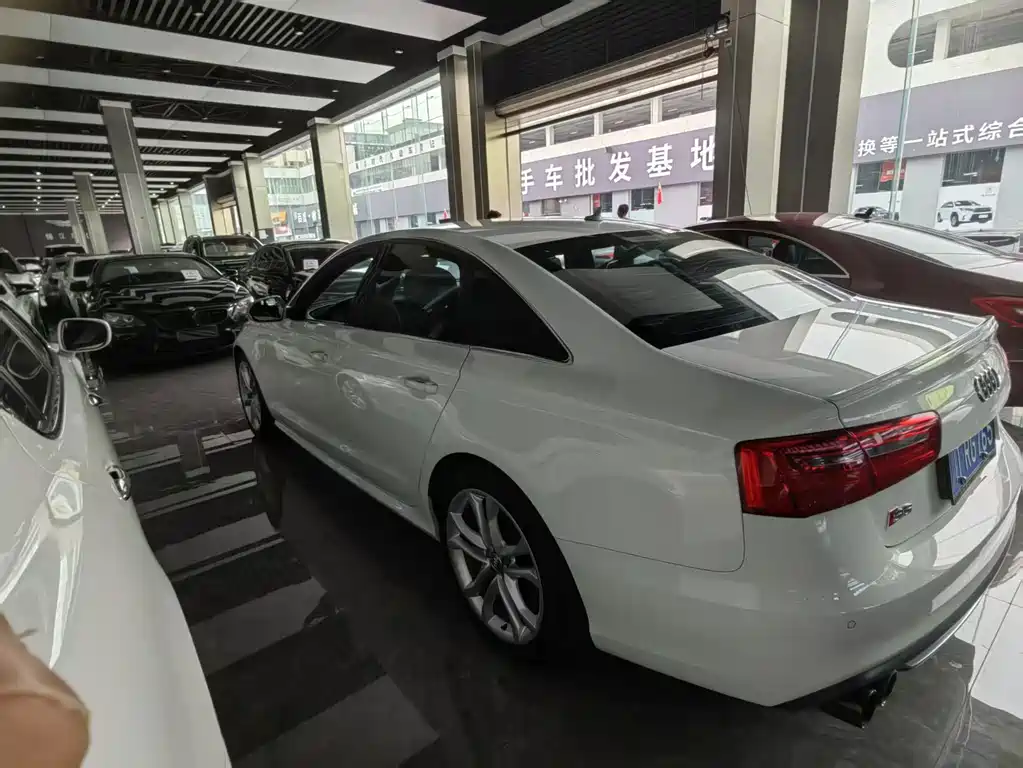 Audi S6 — миниатюра 7