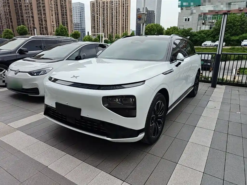 XPeng G9 2025