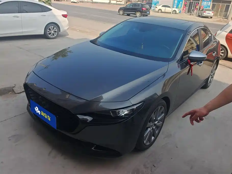 Mazda 3 Axela 2022