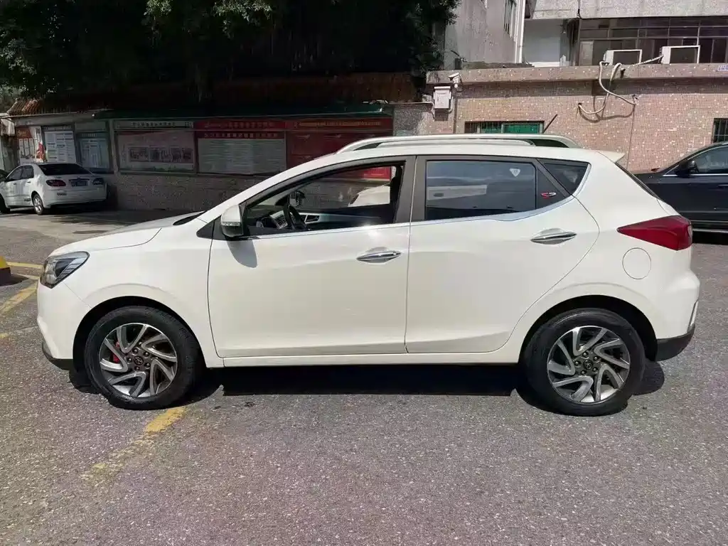 JAC Refine S2 — миниатюра 6