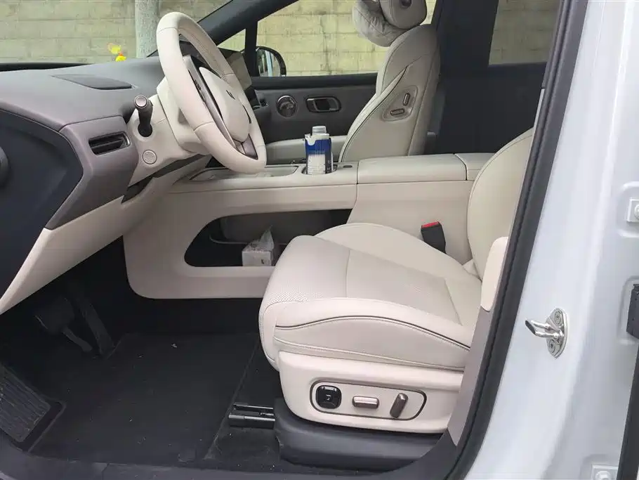 Li Auto i6 2025 Standard