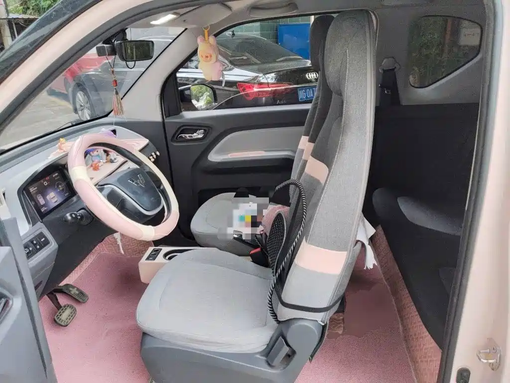 Wuling MINIEV — миниатюра 11