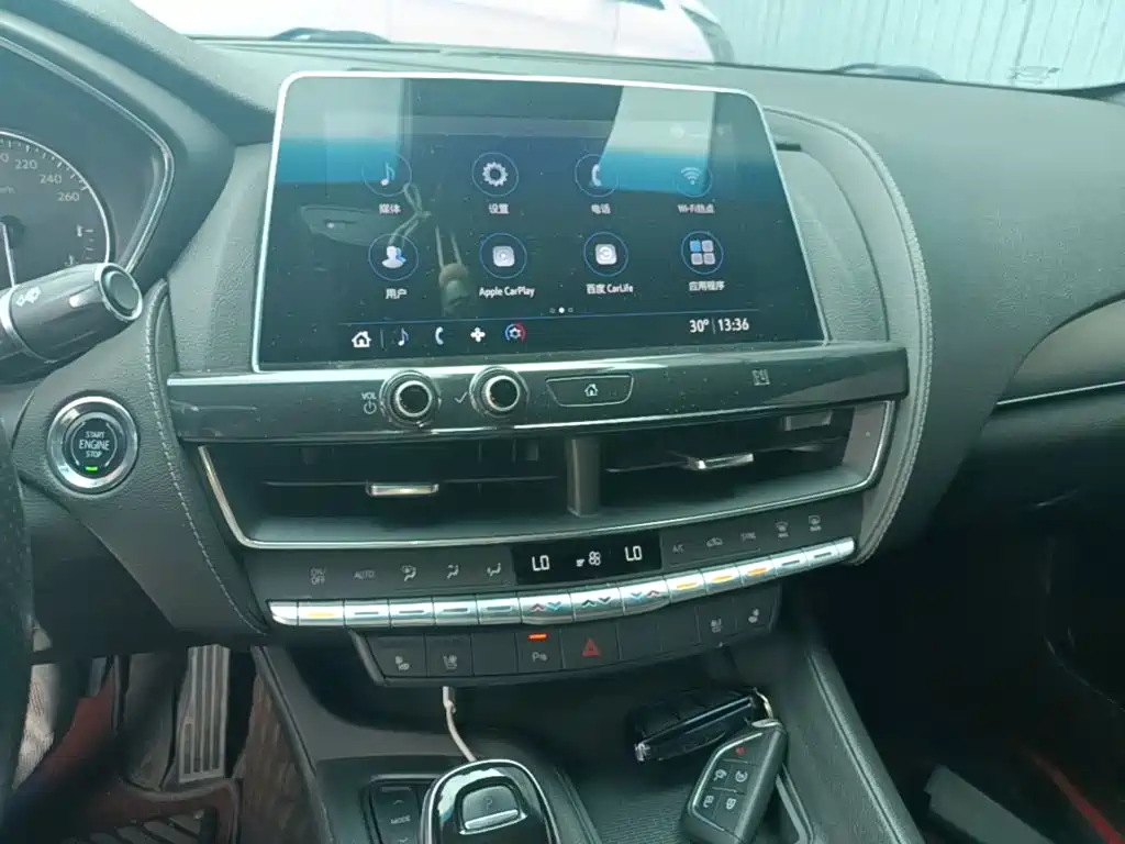 Cadillac CT5 — миниатюра 13