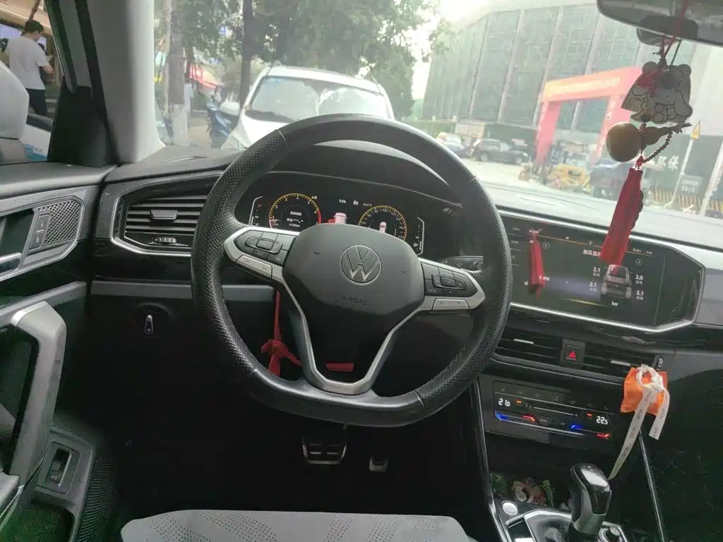 Volkswagen X — миниатюра 11