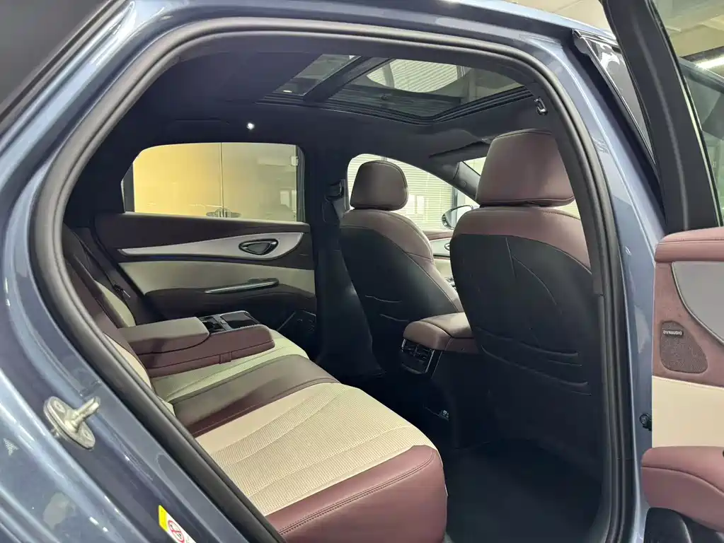 BYD Seal 07 DM-i — миниатюра 15