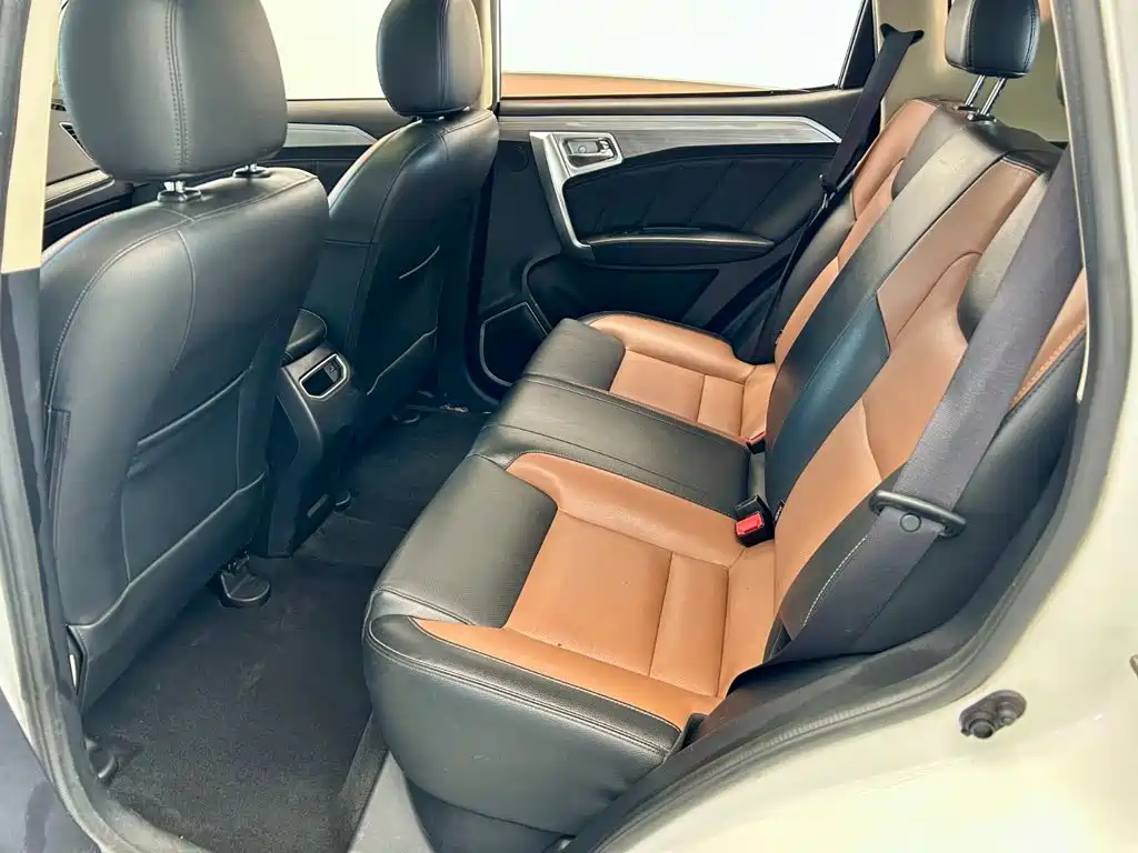 Geely Vision X6 — миниатюра 7