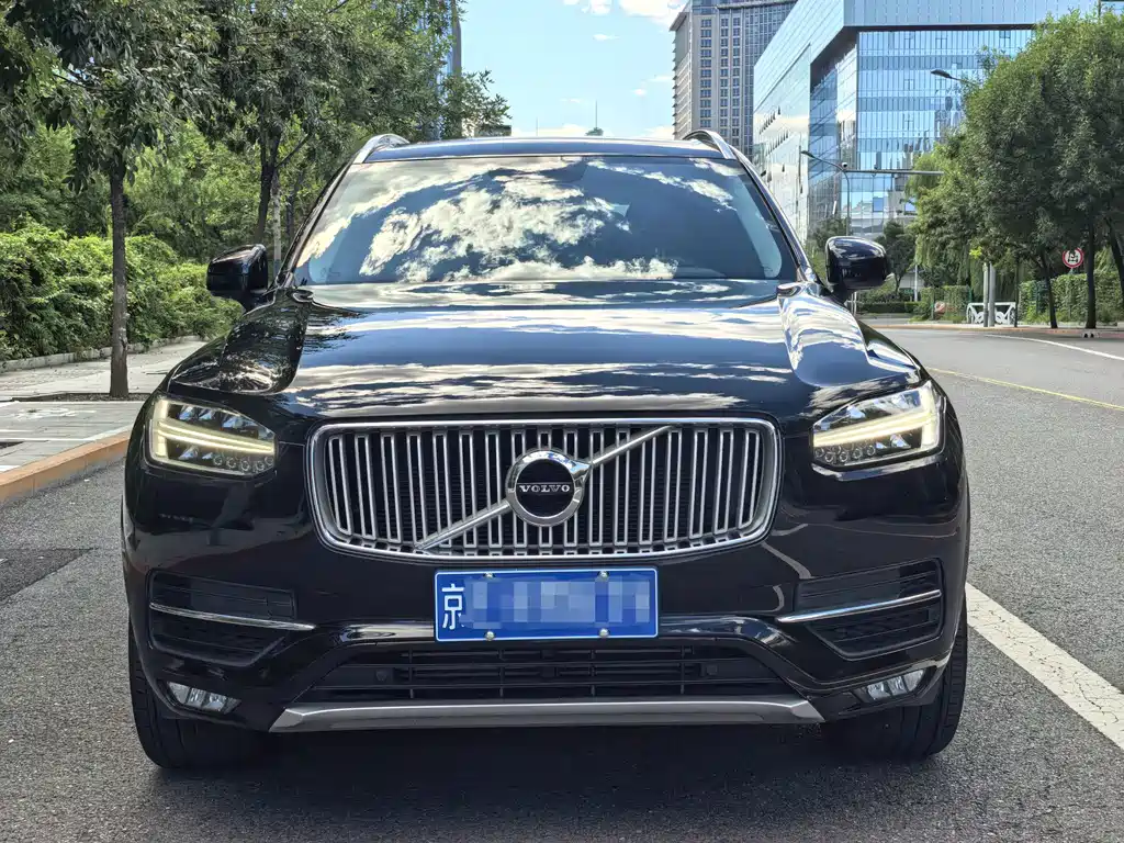 Volvo XC90 — миниатюра 2