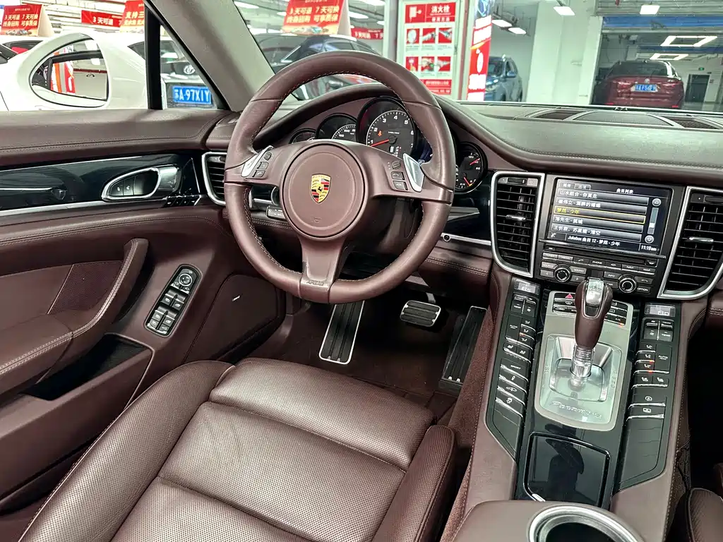 Porsche Panamera — миниатюра 31