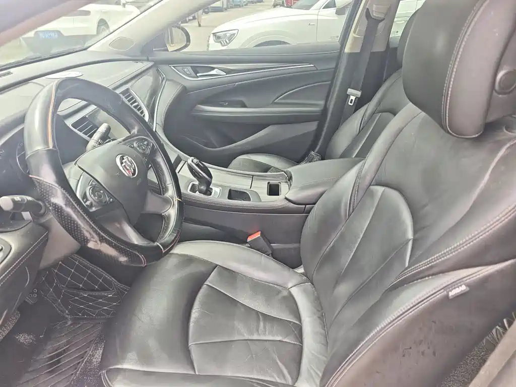 Buick LaCrosse — миниатюра 7