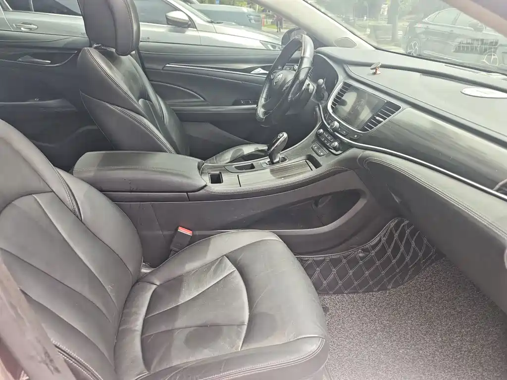 Buick LaCrosse — миниатюра 8