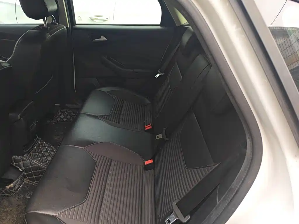 Ford Focus — миниатюра 18