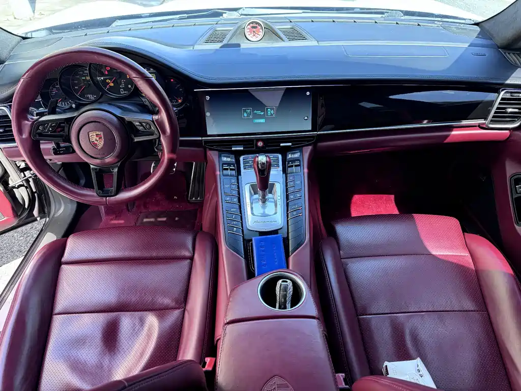 Porsche Panamera — миниатюра 5