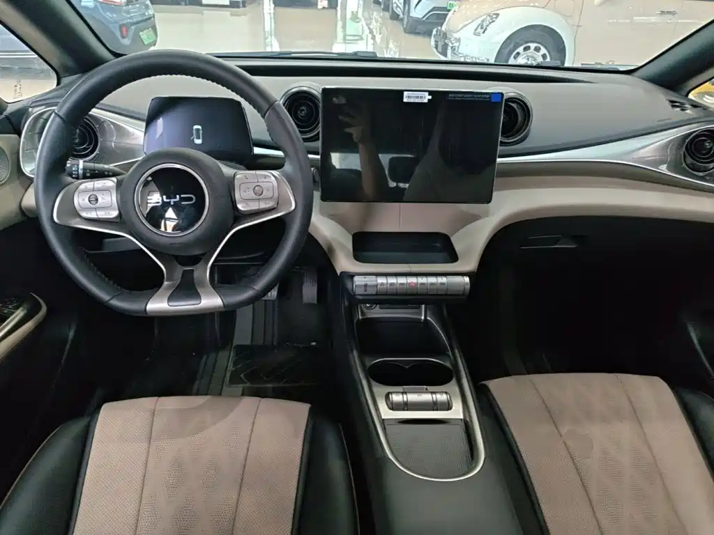BYD Dolphin — миниатюра 10