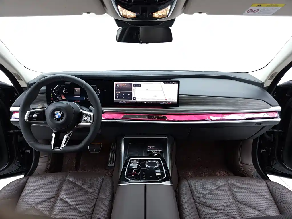 BMW 7 Series — миниатюра 7