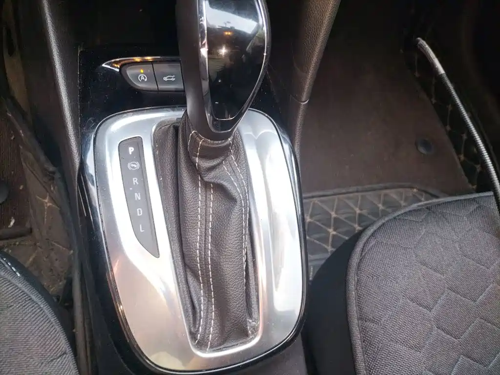 Buick Excelle — миниатюра 10