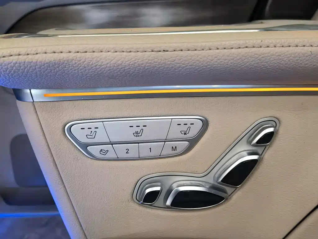 Mercedes-Benz V-Class — миниатюра 10