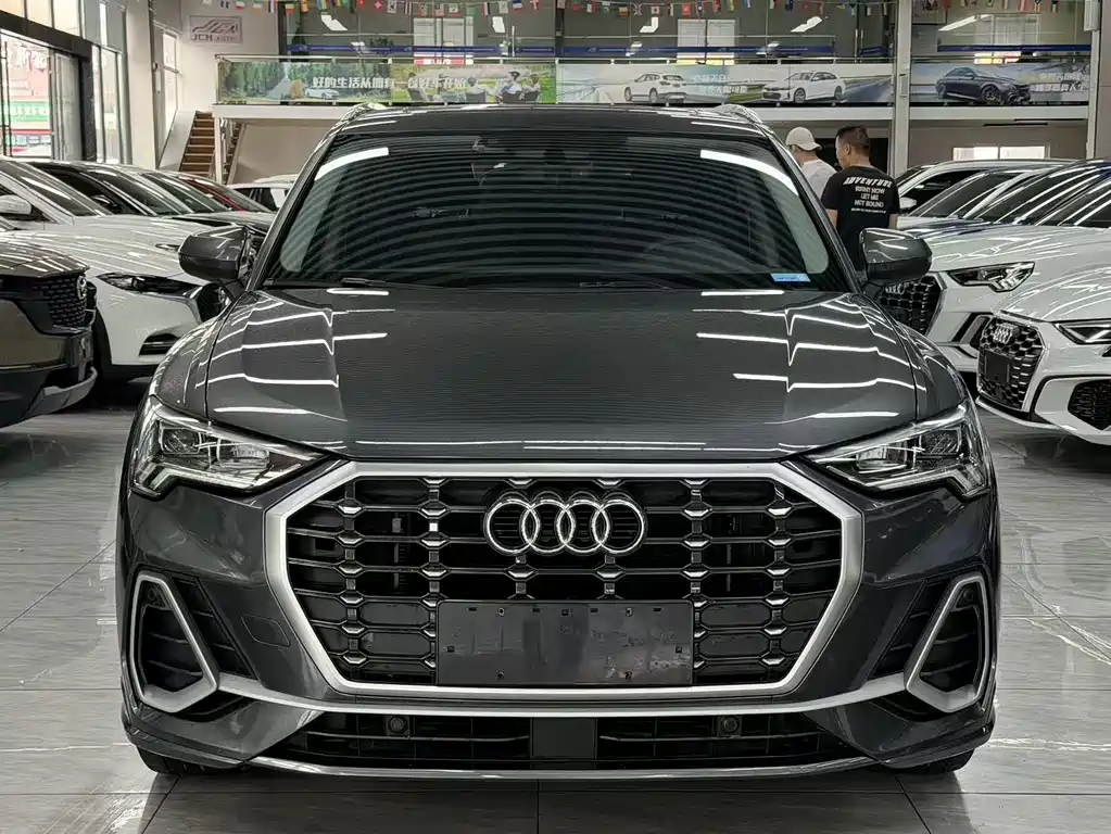 Audi Q3 2022 35 TFSI Fashion