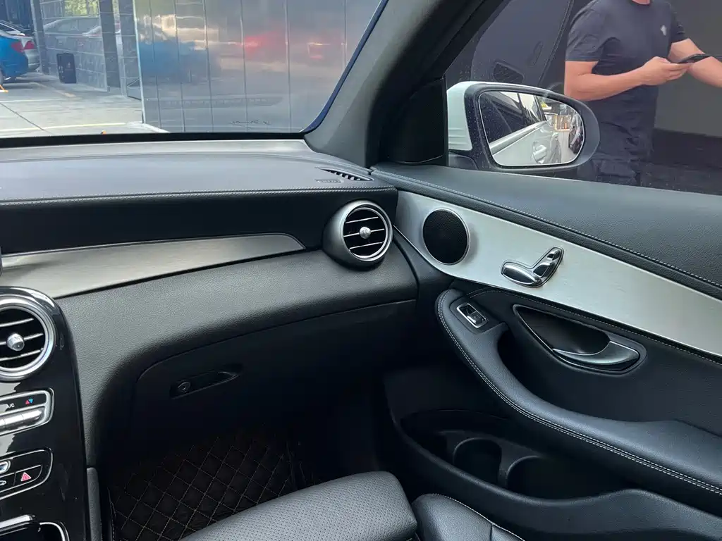 Mercedes-Benz GLC — миниатюра 11
