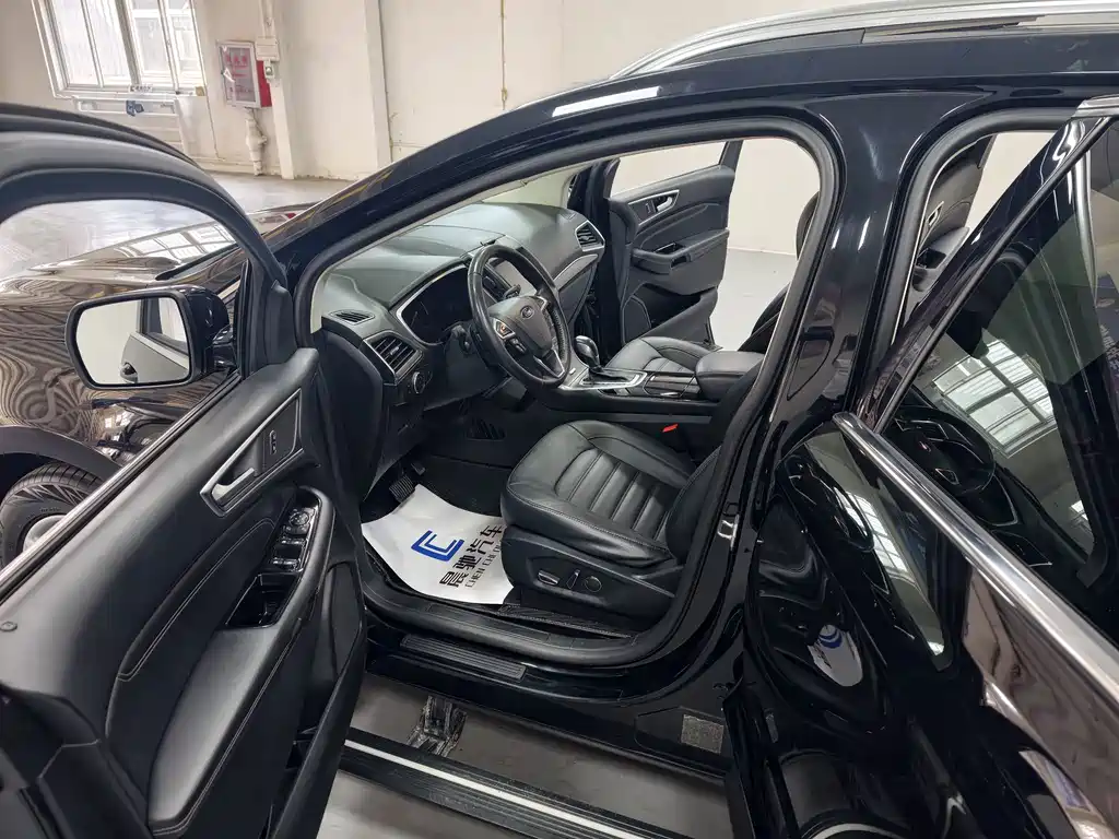 Ford Edge — миниатюра 15