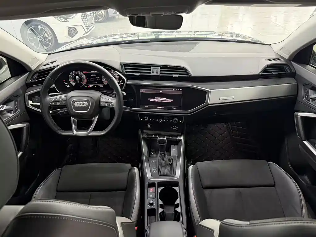 Audi Q3 2022 35 TFSI Fashion