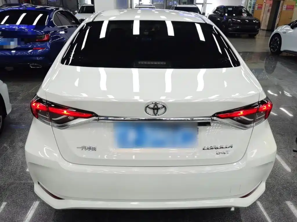 Toyota Corolla — миниатюра 6