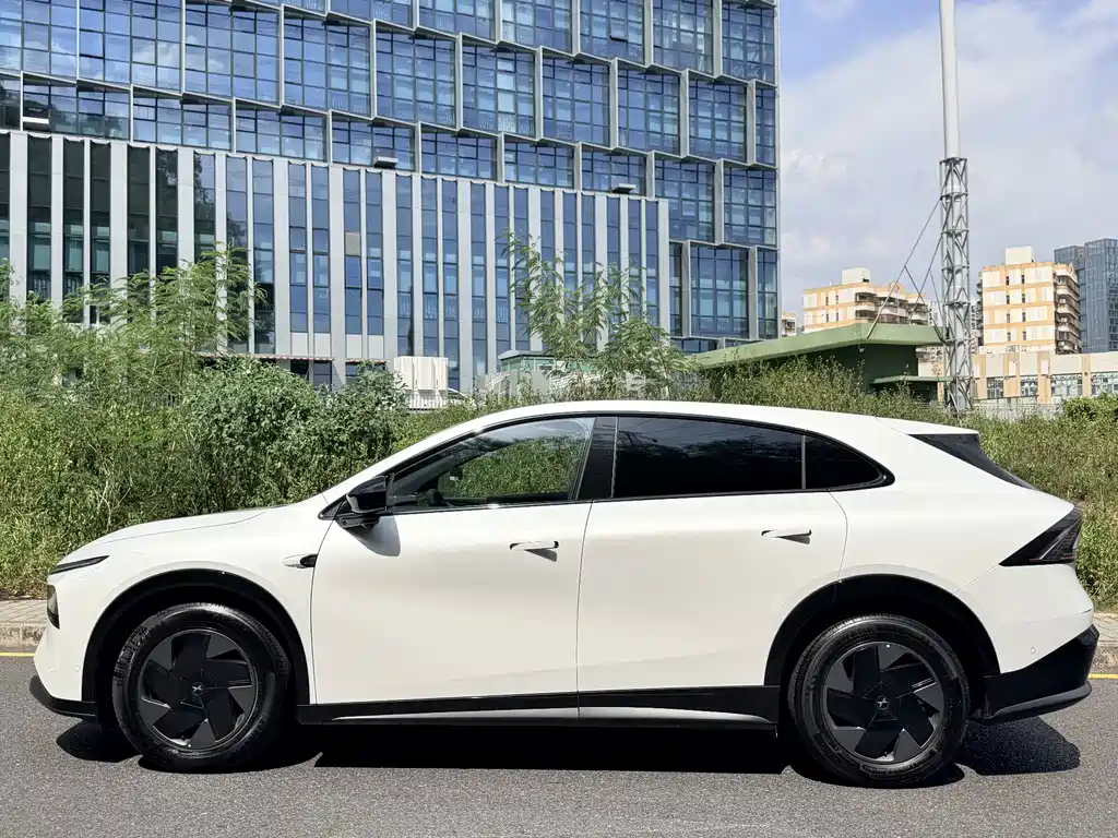 XPeng G7 — миниатюра 3