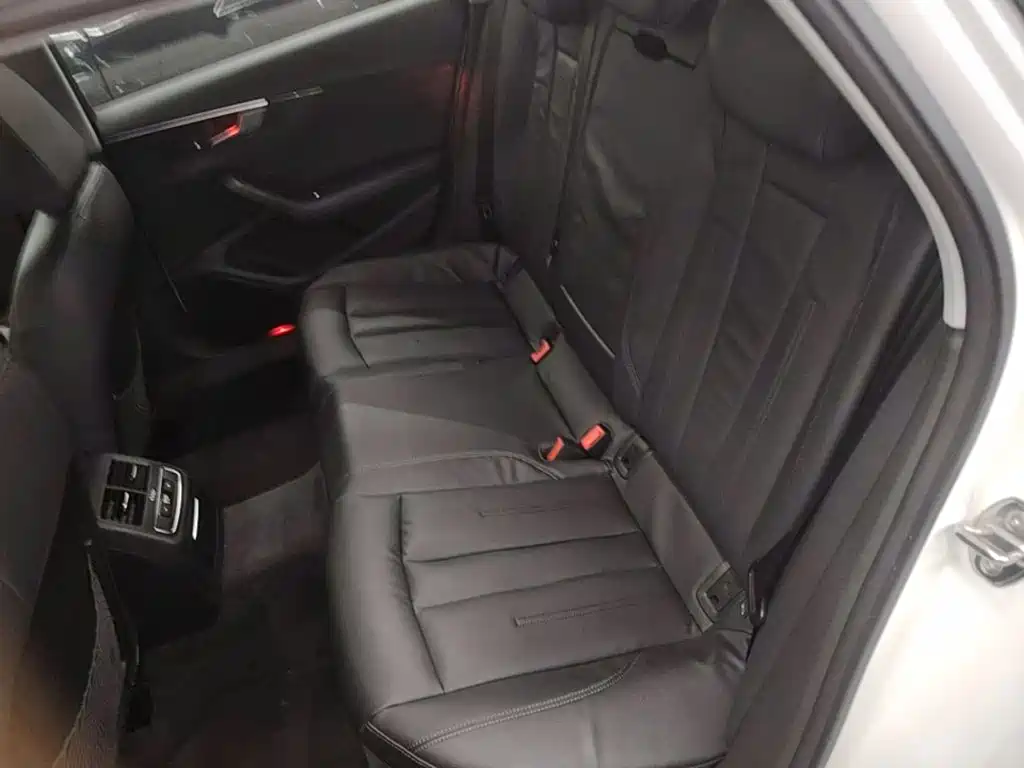 Audi A4L — миниатюра 17