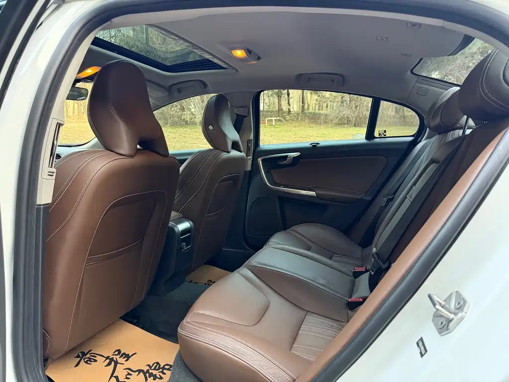 VOLVO S60 PLUG IN HYBRID