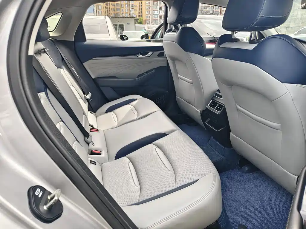 Geely Xingrui — миниатюра 10