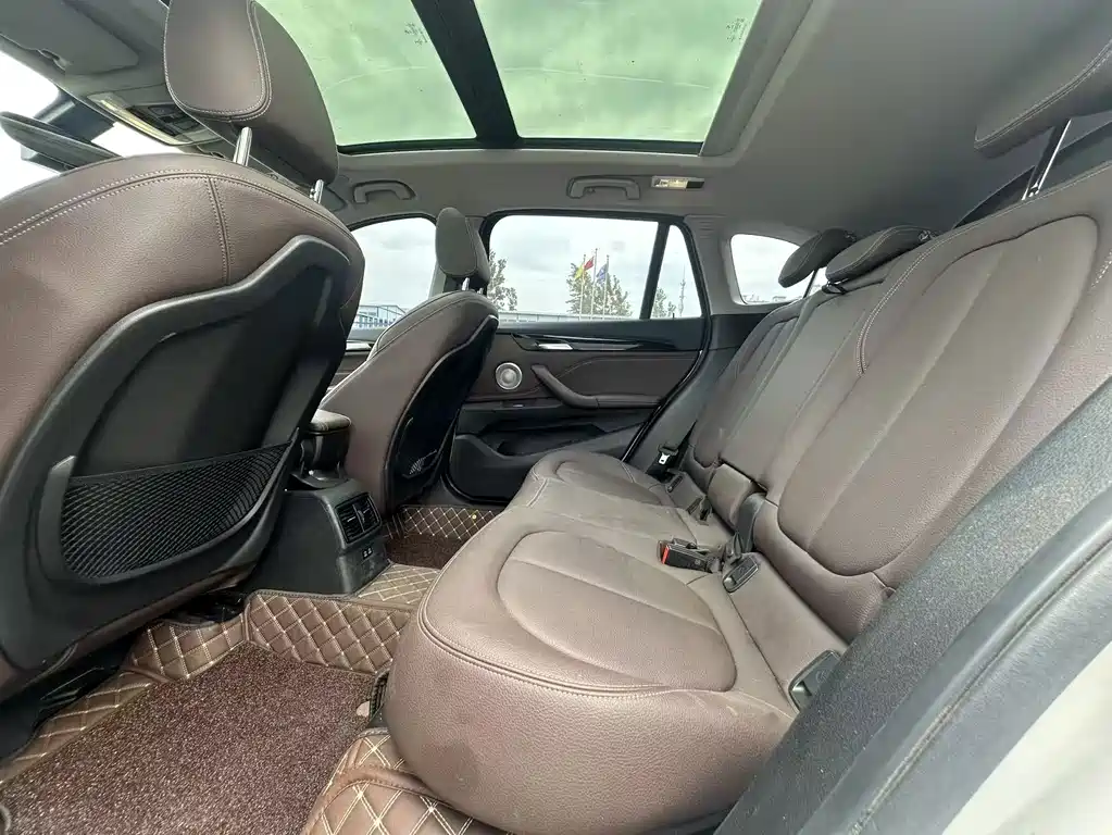 BMW X1 — миниатюра 8