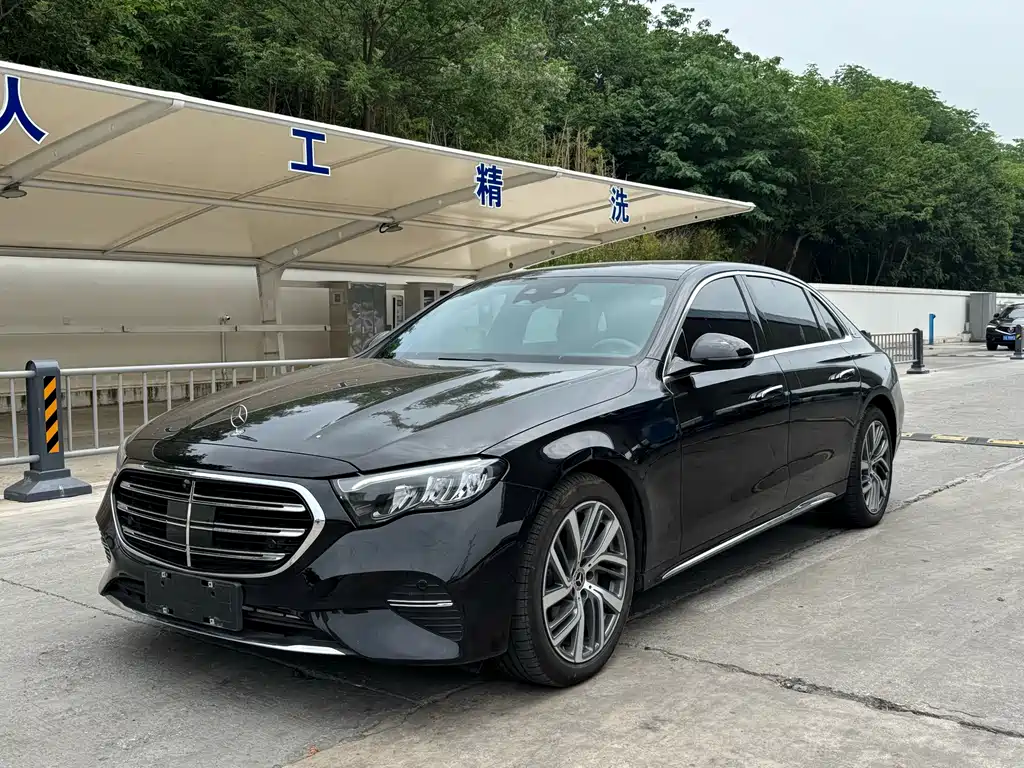Mercedes-Benz E-Class 2025