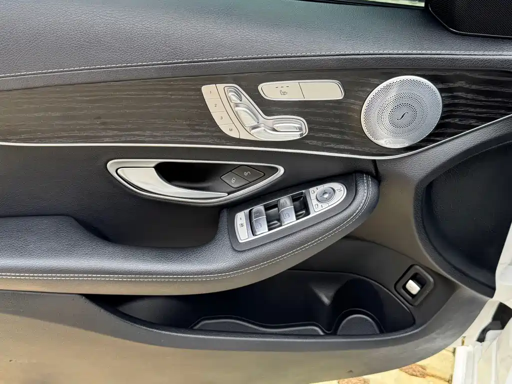 Mercedes-Benz C-Class — миниатюра 48