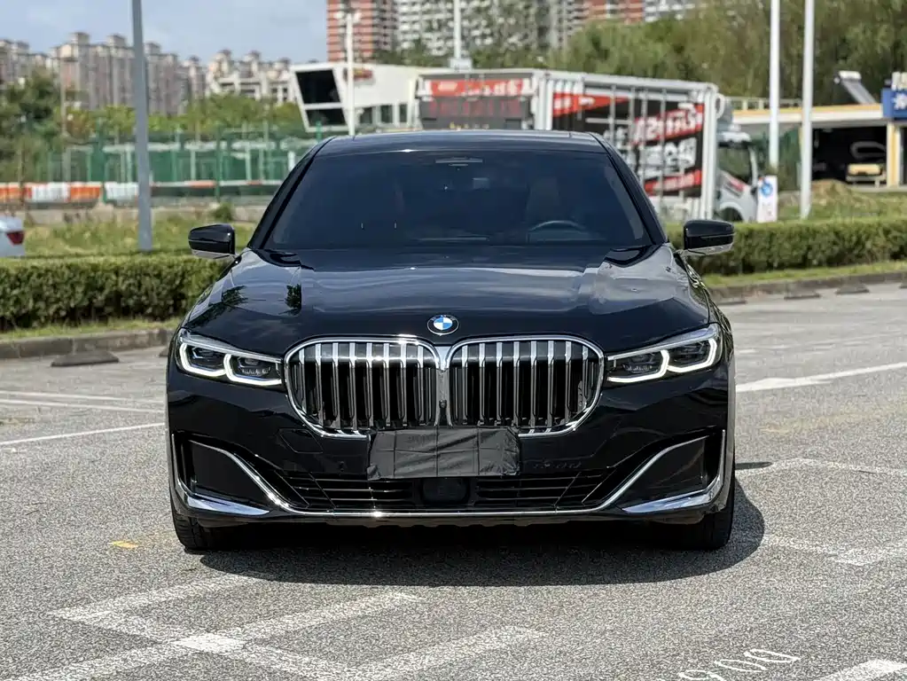 BMW 7 Series — миниатюра 2