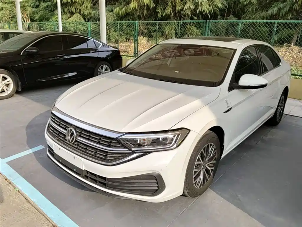 Volkswagen Sagitar 2025