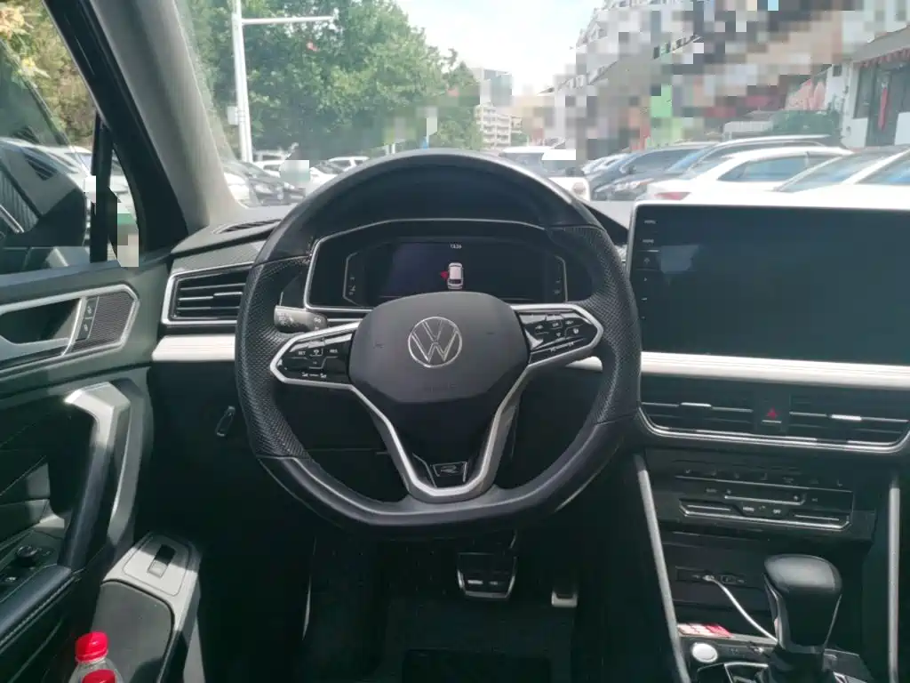 Volkswagen Tiguan L — миниатюра 3