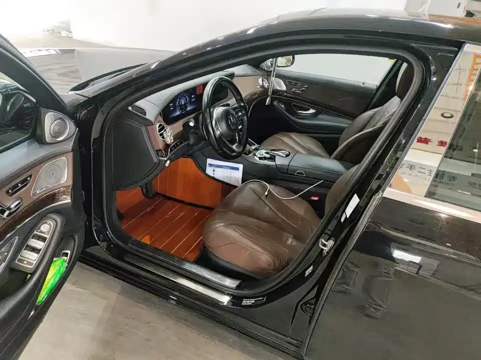 Mercedes-Benz S-Class — миниатюра 3