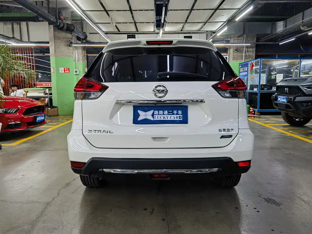 Nissan X-Trail — миниатюра 5