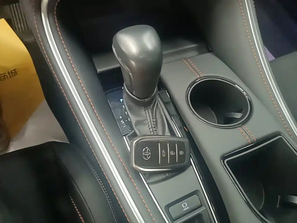 Toyota Avalon — миниатюра 14