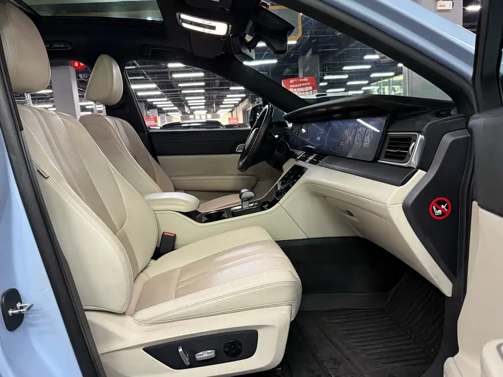 Li Auto Li ONE — миниатюра 16
