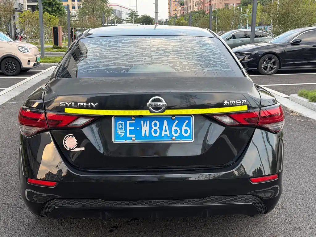 Nissan Sylphy — миниатюра 5