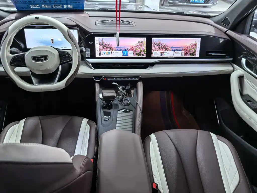 Geely Xingyue L — миниатюра 11