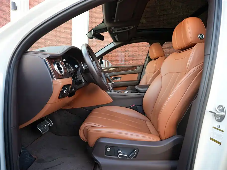 Bentley Bentayga 2018 4.0T V8