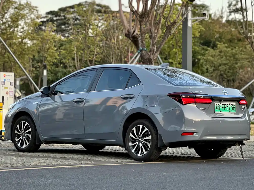 TOYOTA COROLLA DUAL ENGINE E+