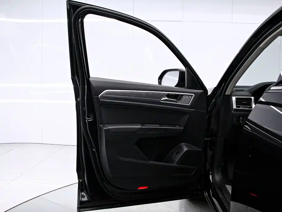 Volkswagen Teramont — миниатюра 12